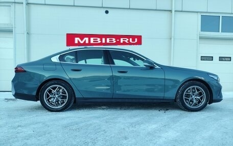 BMW 5 серия, 2023 год, 6 575 000 рублей, 6 фотография