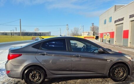 Hyundai Solaris II рестайлинг, 2015 год, 990 000 рублей, 7 фотография