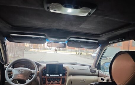 Toyota Land Cruiser 100 рестайлинг 2, 1998 год, 2 450 000 рублей, 13 фотография