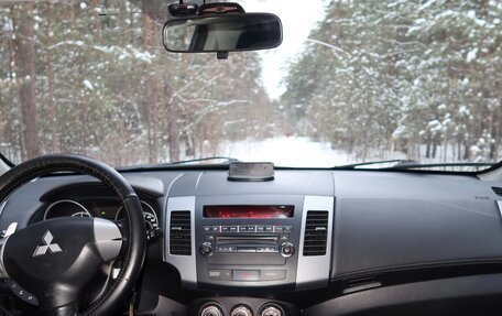 Mitsubishi Outlander III рестайлинг 3, 2010 год, 1 270 000 рублей, 9 фотография