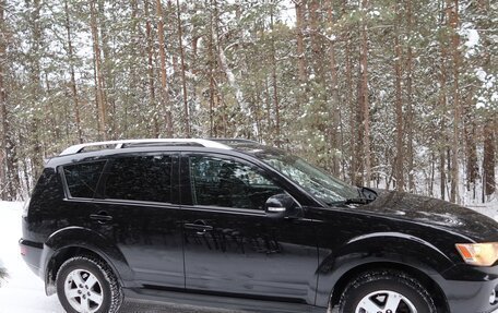 Mitsubishi Outlander III рестайлинг 3, 2010 год, 1 270 000 рублей, 4 фотография