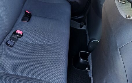 Toyota Vitz, 2012 год, 895 000 рублей, 5 фотография