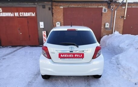 Toyota Vitz, 2012 год, 895 000 рублей, 4 фотография
