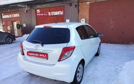 Toyota Vitz, 2012 год, 895 000 рублей, 2 фотография