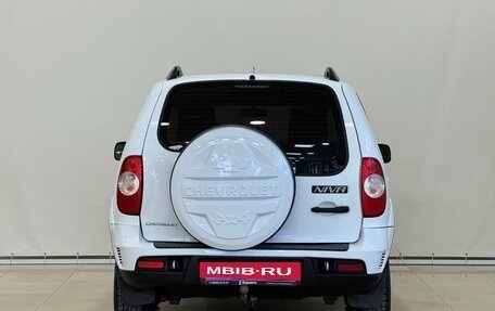 Chevrolet Niva I рестайлинг, 2014 год, 617 000 рублей, 8 фотография