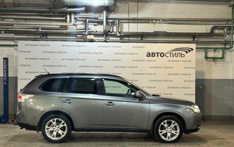 Mitsubishi Outlander III рестайлинг 3, 2013 год, 1 249 000 рублей, 5 фотография