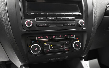 Volkswagen Jetta VI, 2012 год, 1 095 000 рублей, 14 фотография