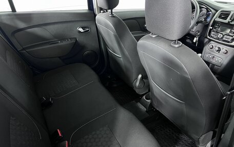 Renault Logan II, 2015 год, 990 000 рублей, 11 фотография