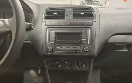 Volkswagen Polo VI (EU Market), 2018 год, 930 000 рублей, 18 фотография