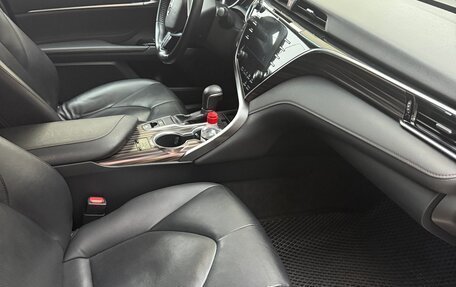 Toyota Camry, 2019 год, 2 770 000 рублей, 9 фотография