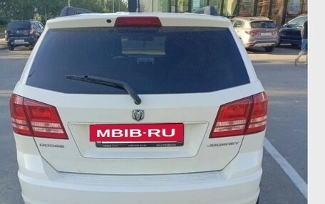 Dodge Journey I, 2008 год, 749 000 рублей, 2 фотография