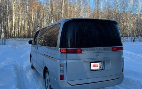 Nissan Elgrand III, 2002 год, 1 200 000 рублей, 6 фотография