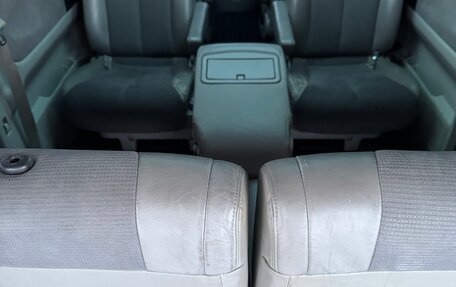 Nissan Elgrand III, 2002 год, 1 200 000 рублей, 19 фотография