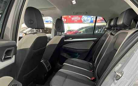 Volkswagen Golf VIII, 2022 год, 2 130 000 рублей, 7 фотография