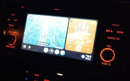 Nissan Leaf II, 2018 год, 1 400 000 рублей, 8 фотография