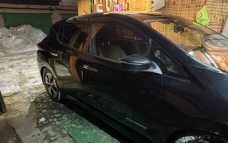 Nissan Leaf II, 2018 год, 1 400 000 рублей, 12 фотография