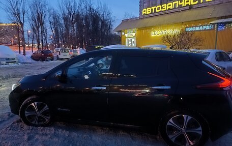 Nissan Leaf II, 2018 год, 1 400 000 рублей, 19 фотография