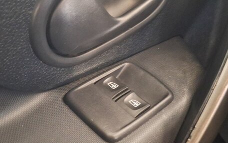 Renault Logan II, 2021 год, 900 000 рублей, 11 фотография