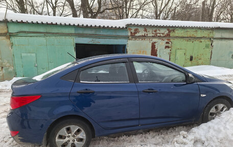 Hyundai Solaris II рестайлинг, 2015 год, 850 000 рублей, 6 фотография