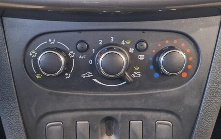 Renault Logan II, 2021 год, 780 000 рублей, 10 фотография