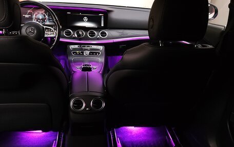 Mercedes-Benz E-Класс, 2019 год, 2 600 000 рублей, 6 фотография