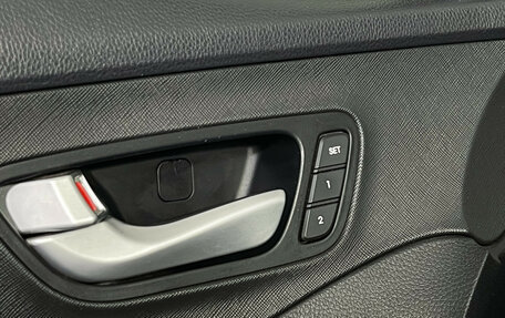 Hyundai Santa Fe III рестайлинг, 2016 год, 2 300 000 рублей, 19 фотография