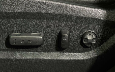 Hyundai Santa Fe III рестайлинг, 2016 год, 2 300 000 рублей, 18 фотография