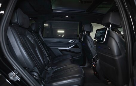 BMW X7, 2021 год, 7 990 000 рублей, 33 фотография