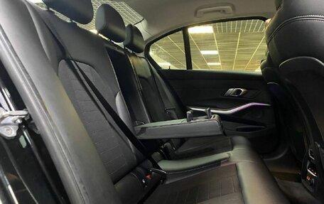 BMW 3 серия, 2019 год, 3 360 000 рублей, 12 фотография