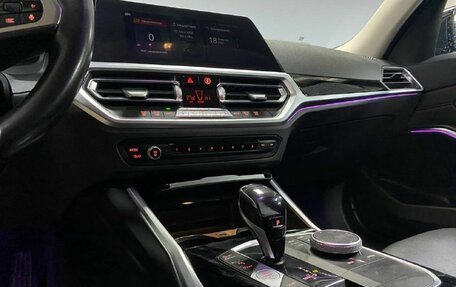 BMW 3 серия, 2019 год, 3 360 000 рублей, 21 фотография