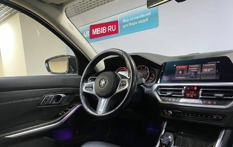 BMW 3 серия, 2019 год, 3 360 000 рублей, 14 фотография