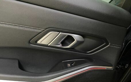 BMW 3 серия, 2019 год, 3 360 000 рублей, 24 фотография