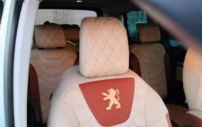 Peugeot Traveller I, 2018 год, 2 200 000 рублей, 1 фотография