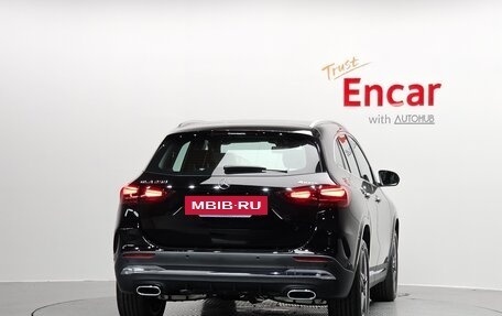 Mercedes-Benz GLA, 2024 год, 5 500 000 рублей, 4 фотография