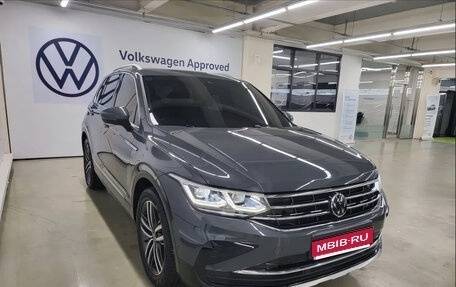 Volkswagen Tiguan II, 2023 год, 2 983 000 рублей, 1 фотография