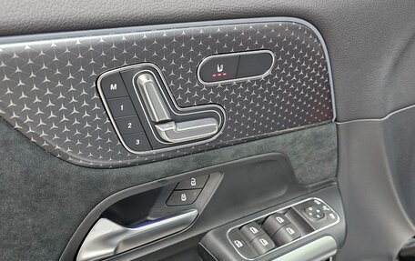 Mercedes-Benz GLA, 2024 год, 5 500 000 рублей, 14 фотография