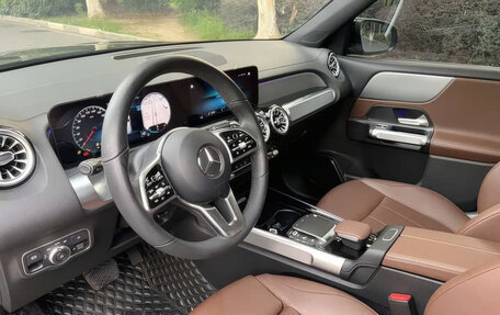 Mercedes-Benz GLB, 2022 год, 2 298 000 рублей, 3 фотография