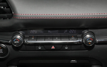 Mazda 3, 2023 год, 1 790 000 рублей, 18 фотография