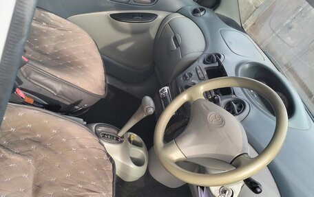 Toyota Vitz, 2001 год, 250 000 рублей, 7 фотография