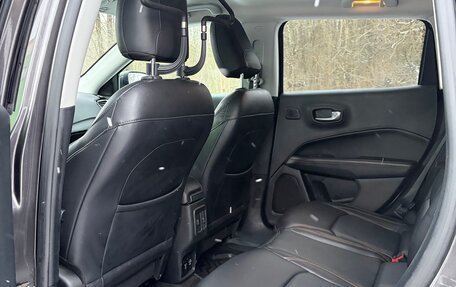 Jeep Compass II, 2017 год, 2 250 000 рублей, 24 фотография