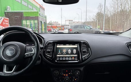 Jeep Compass II, 2017 год, 2 250 000 рублей, 28 фотография