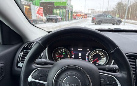 Jeep Compass II, 2017 год, 2 250 000 рублей, 27 фотография