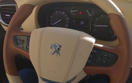 Peugeot Traveller I, 2018 год, 2 200 000 рублей, 5 фотография