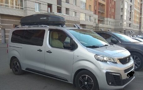 Peugeot Traveller I, 2018 год, 2 200 000 рублей, 13 фотография