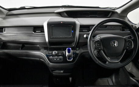 Honda Freed II, 2016 год, 1 600 000 рублей, 10 фотография