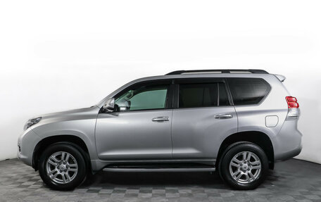 Toyota Land Cruiser Prado 150 рестайлинг 2, 2010 год, 2 600 000 рублей, 8 фотография