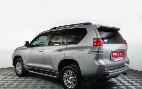 Toyota Land Cruiser Prado 150 рестайлинг 2, 2010 год, 2 600 000 рублей, 7 фотография