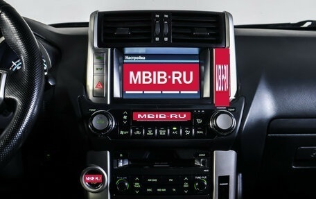 Toyota Land Cruiser Prado 150 рестайлинг 2, 2010 год, 2 600 000 рублей, 13 фотография