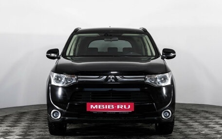 Mitsubishi Outlander III рестайлинг 3, 2013 год, 1 349 000 рублей, 2 фотография