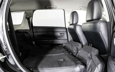 Mitsubishi Outlander III рестайлинг 3, 2013 год, 1 349 000 рублей, 18 фотография